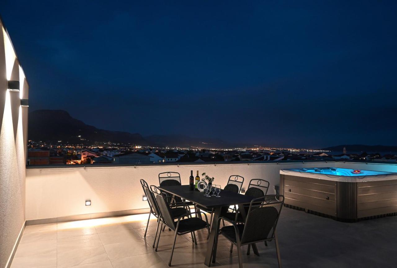 Rooftop New Castel 2023 Каштела Экстерьер фото
