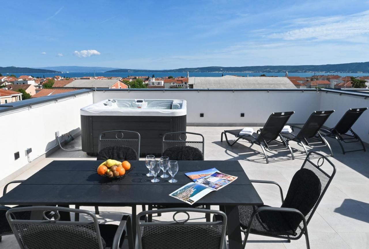Rooftop New Castel 2023 Каштела Экстерьер фото